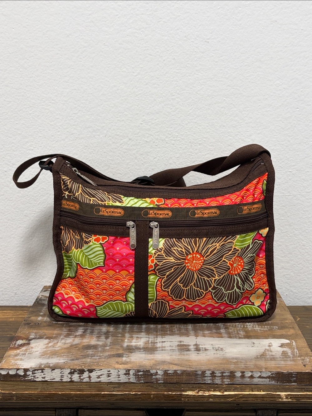 LeSportSac Large Fall Floral Shoulder Crossbody Travel Bag - Excellent Condition